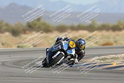 media/Oct-04-2025-CVMA (Sat) [[408bcdd6e4]]/Race 13-Amateur Supersport Open/